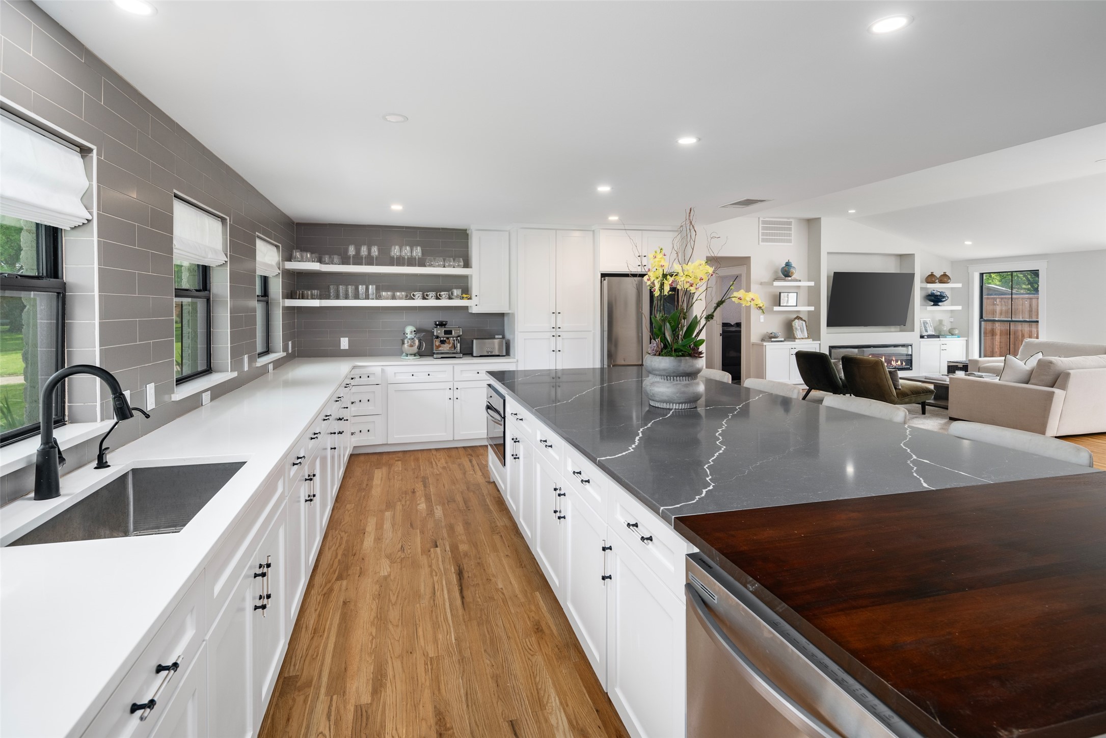 3426 Saint Cloud Circle Dallas TX 75229