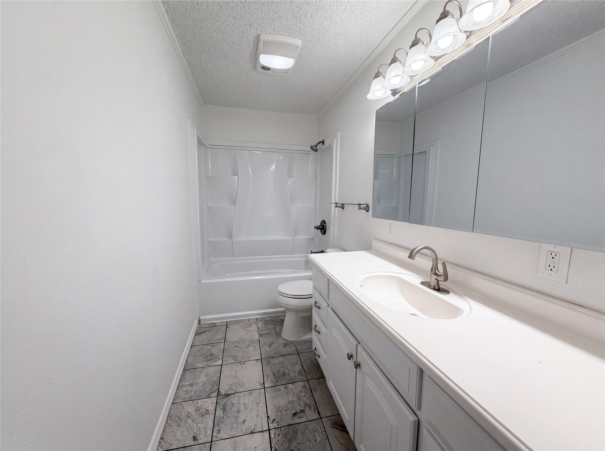 402 Childers Avenue Benbrook TX 76126