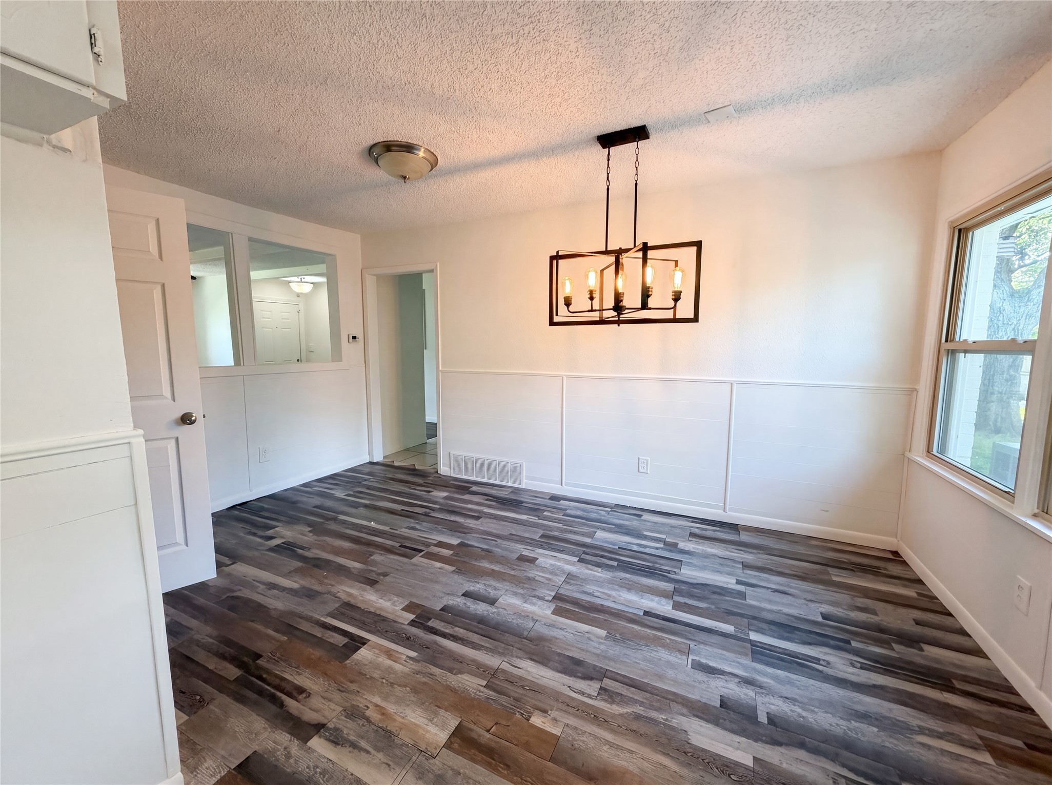 402 Childers Avenue Benbrook TX 76126