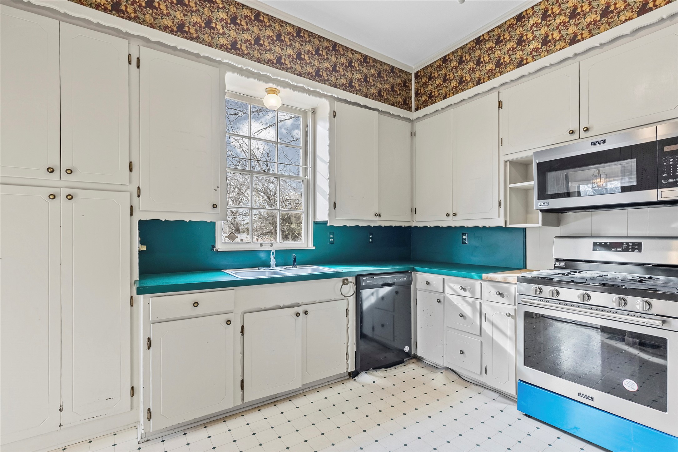 2203 Walworth Street Greenville TX 75401