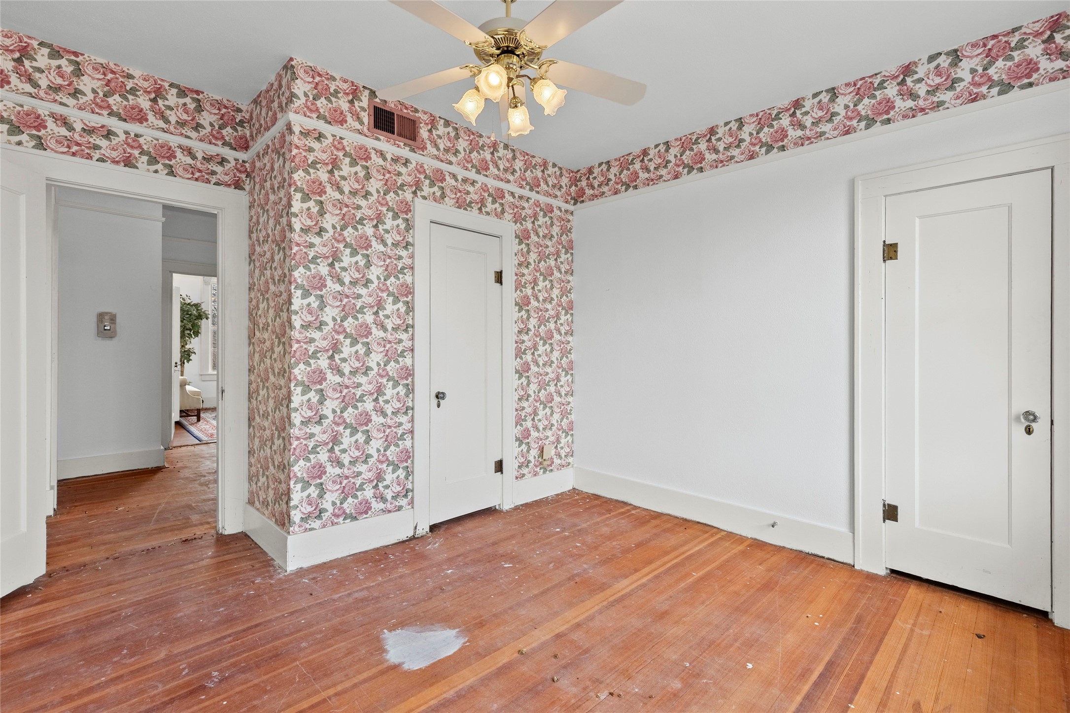 2203 Walworth Street Greenville TX 75401
