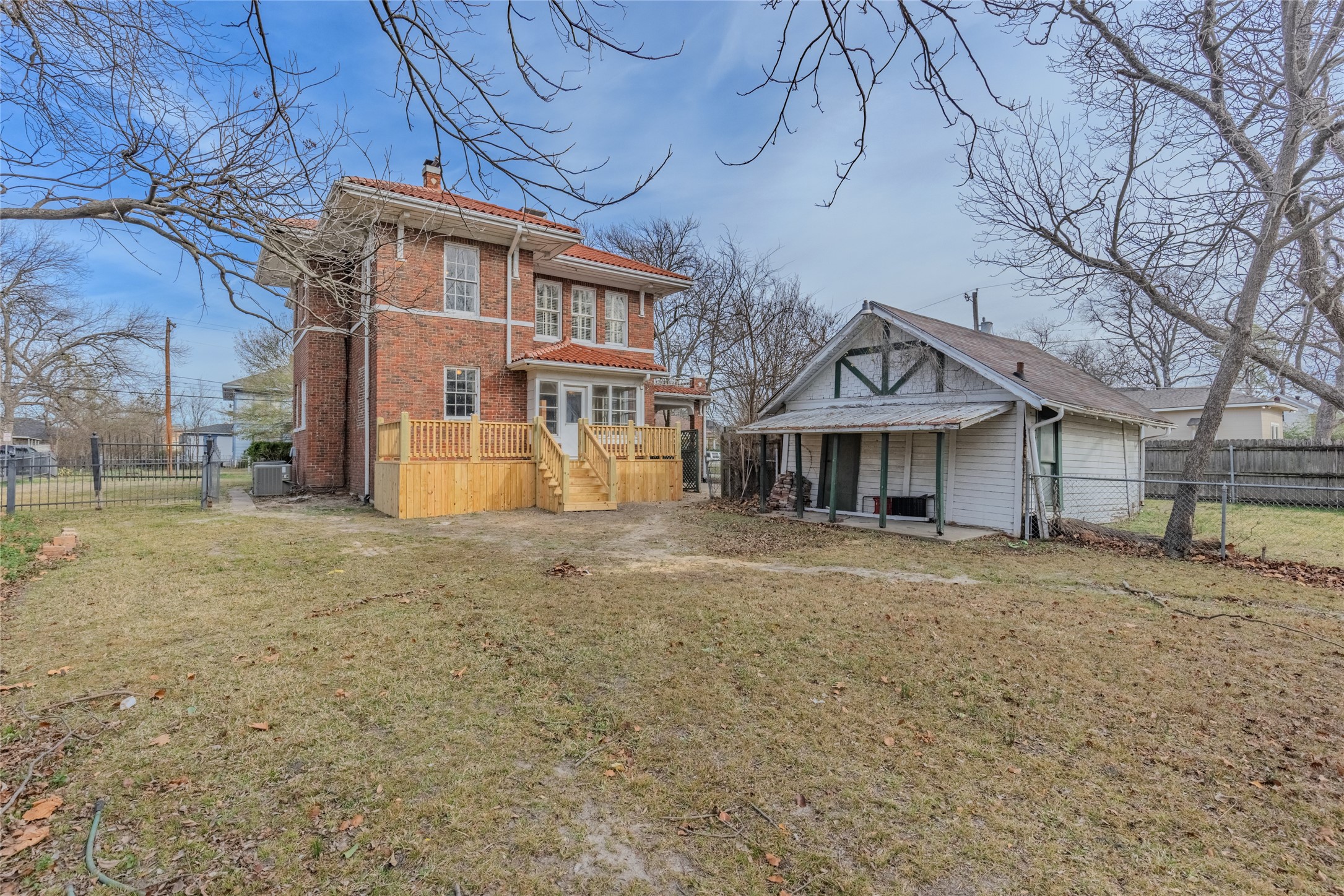 2203 Walworth Street Greenville TX 75401