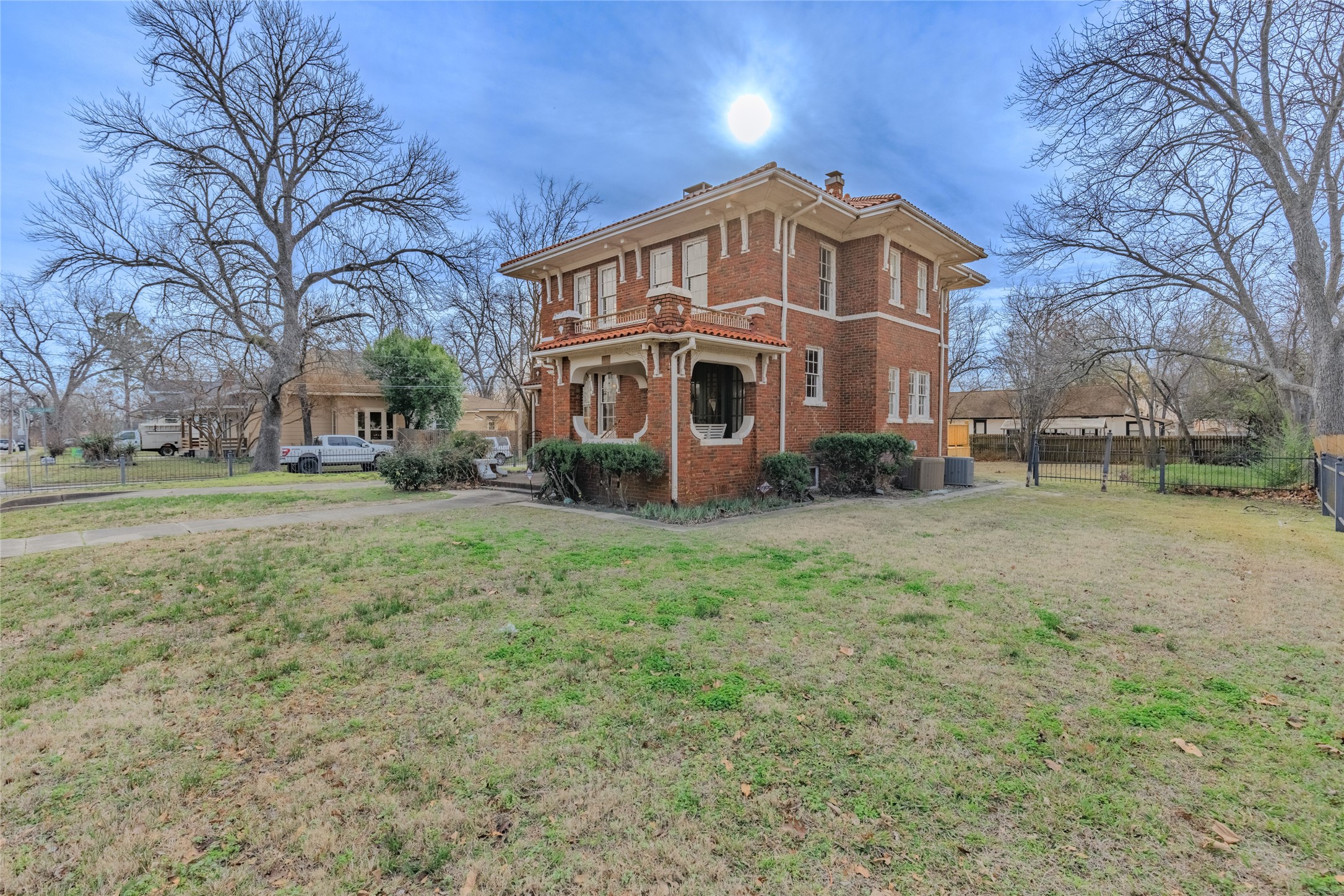 2203 Walworth Street Greenville TX 75401