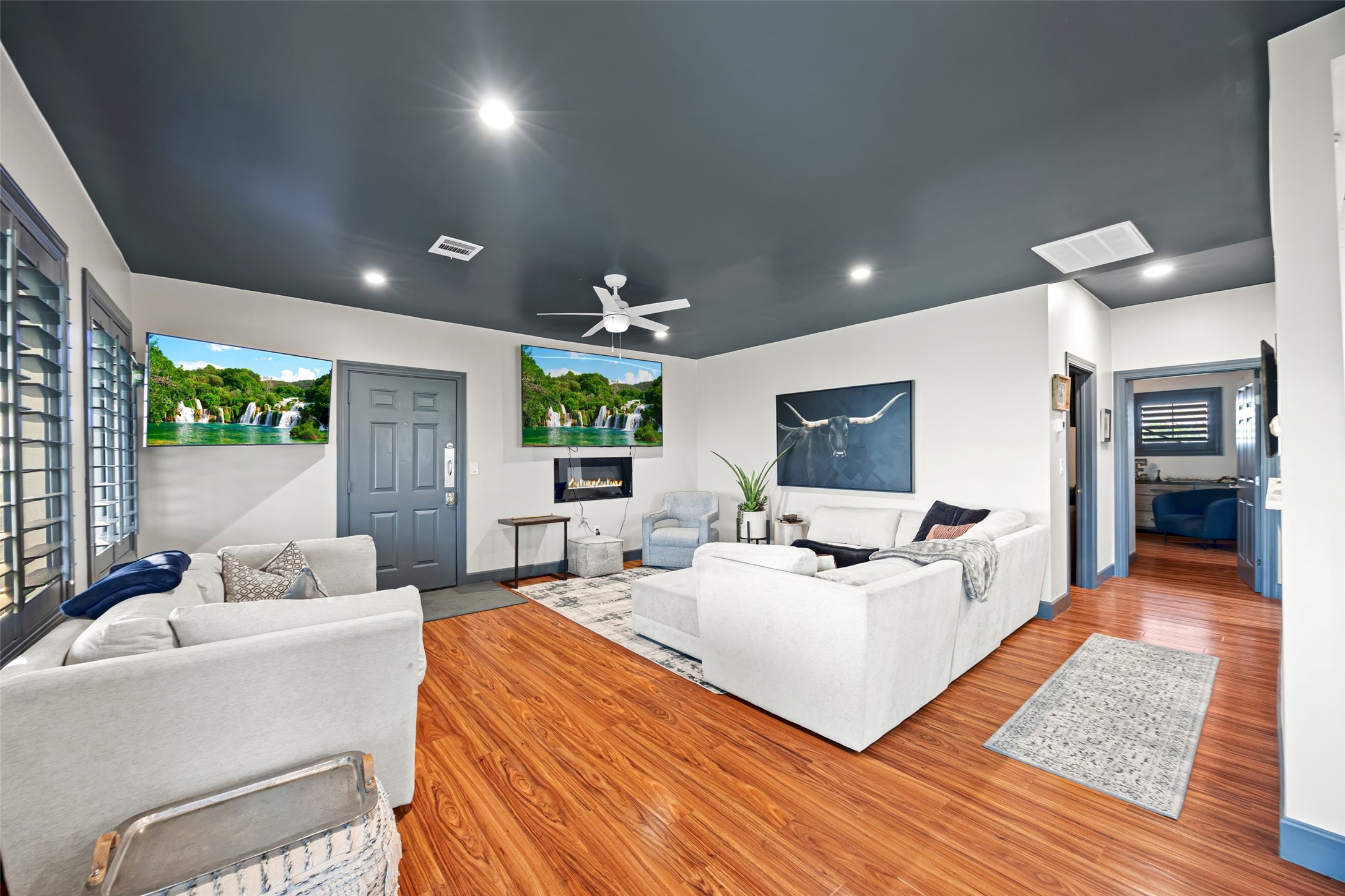 5523 Ehrman Lake Lane Wallis TX 77485