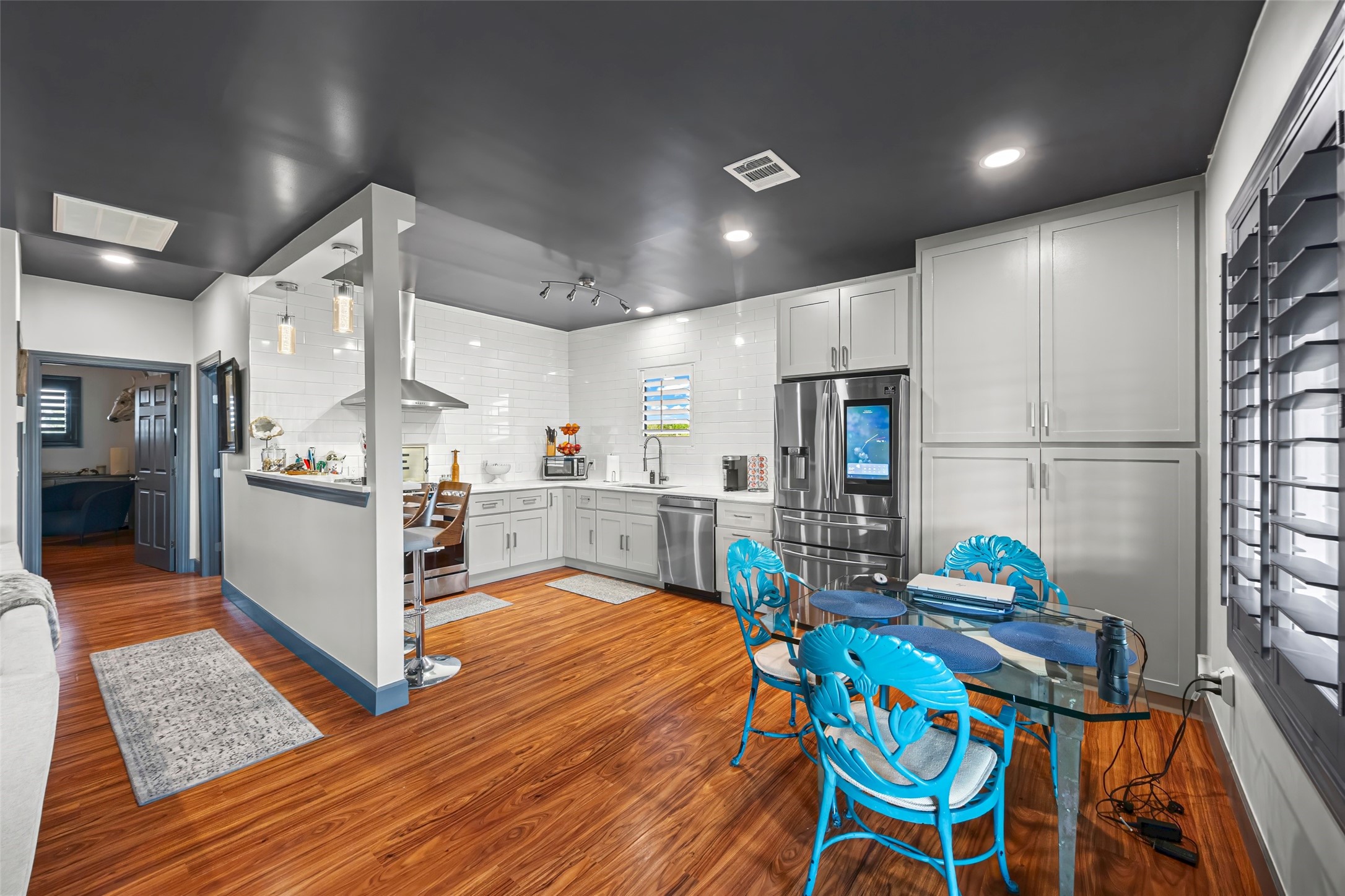 5523 Ehrman Lake Lane Wallis TX 77485