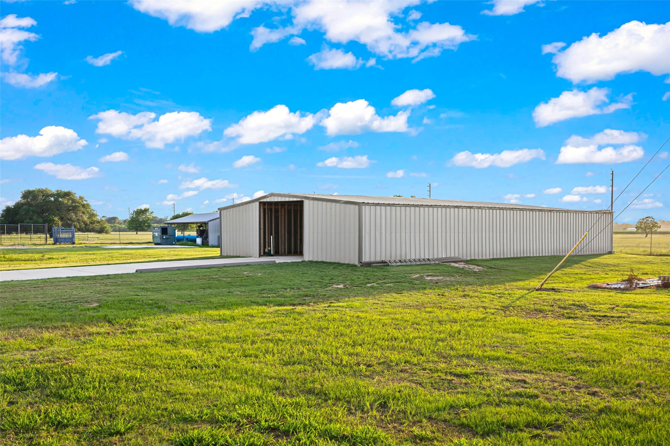 5523 Ehrman Lake Lane Wallis TX 77485
