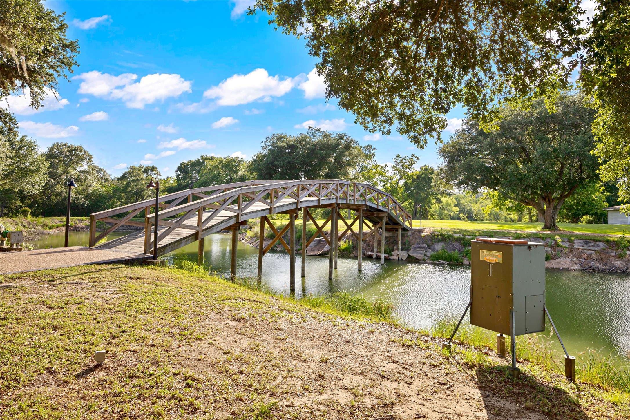 5523 Ehrman Lake Lane Wallis TX 77485