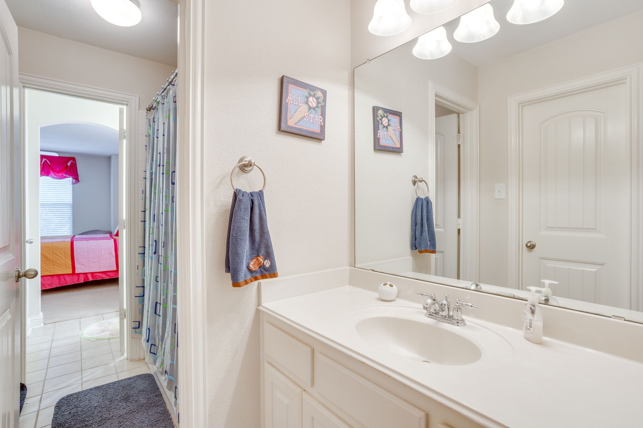 2620 Waters Edge Drive Grand Prairie TX 75054