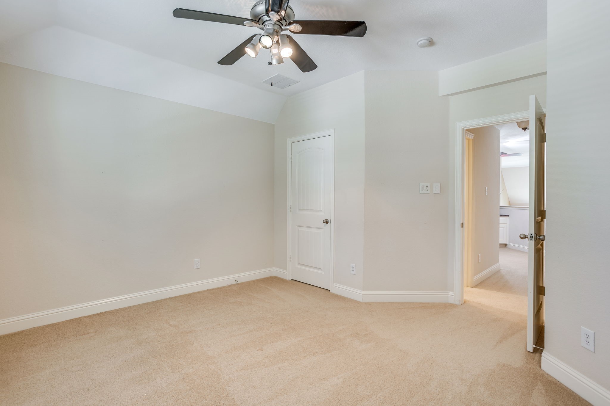 2620 Waters Edge Drive Grand Prairie TX 75054
