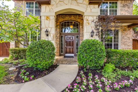 2620 Waters Edge Drive Grand Prairie TX 75054