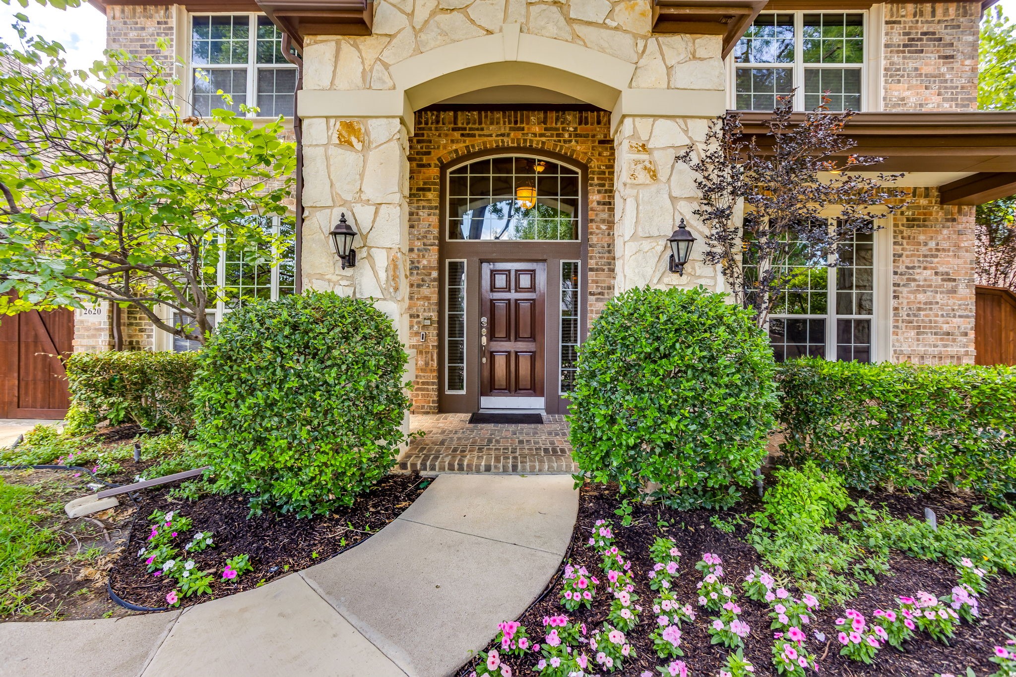 2620 Waters Edge Drive Grand Prairie TX 75054
