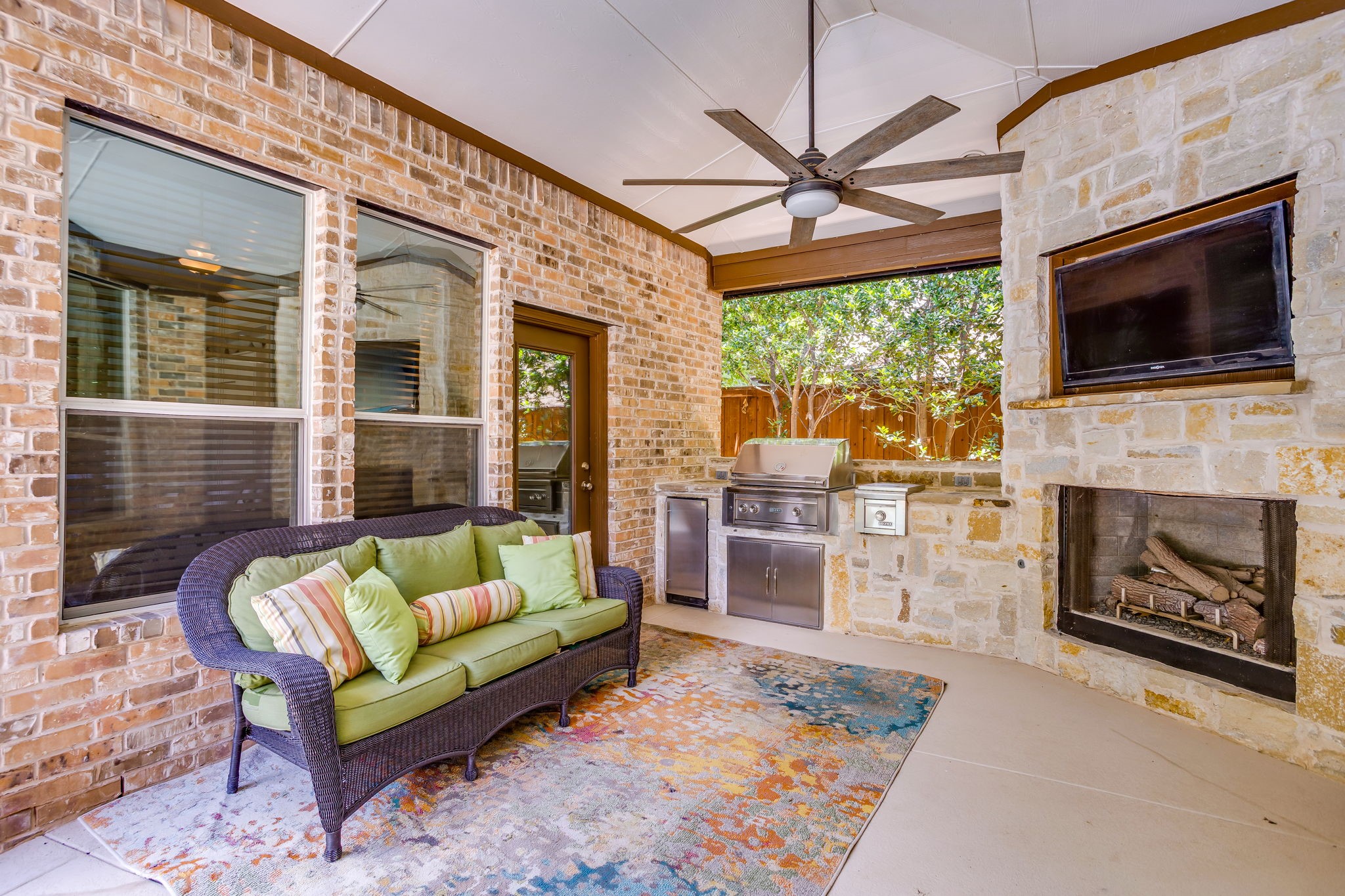 2620 Waters Edge Drive Grand Prairie TX 75054