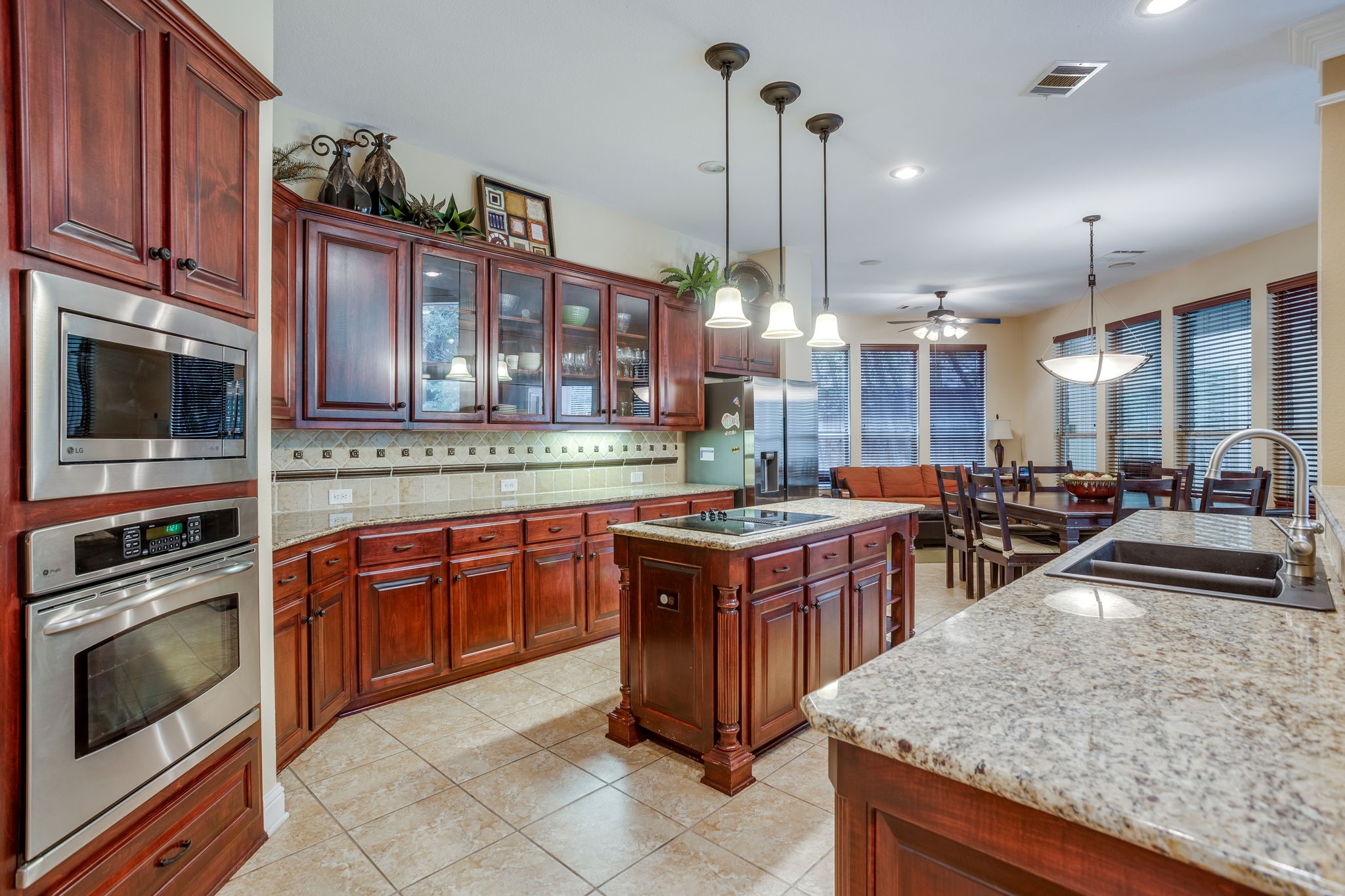 2620 Waters Edge Drive Grand Prairie TX 75054