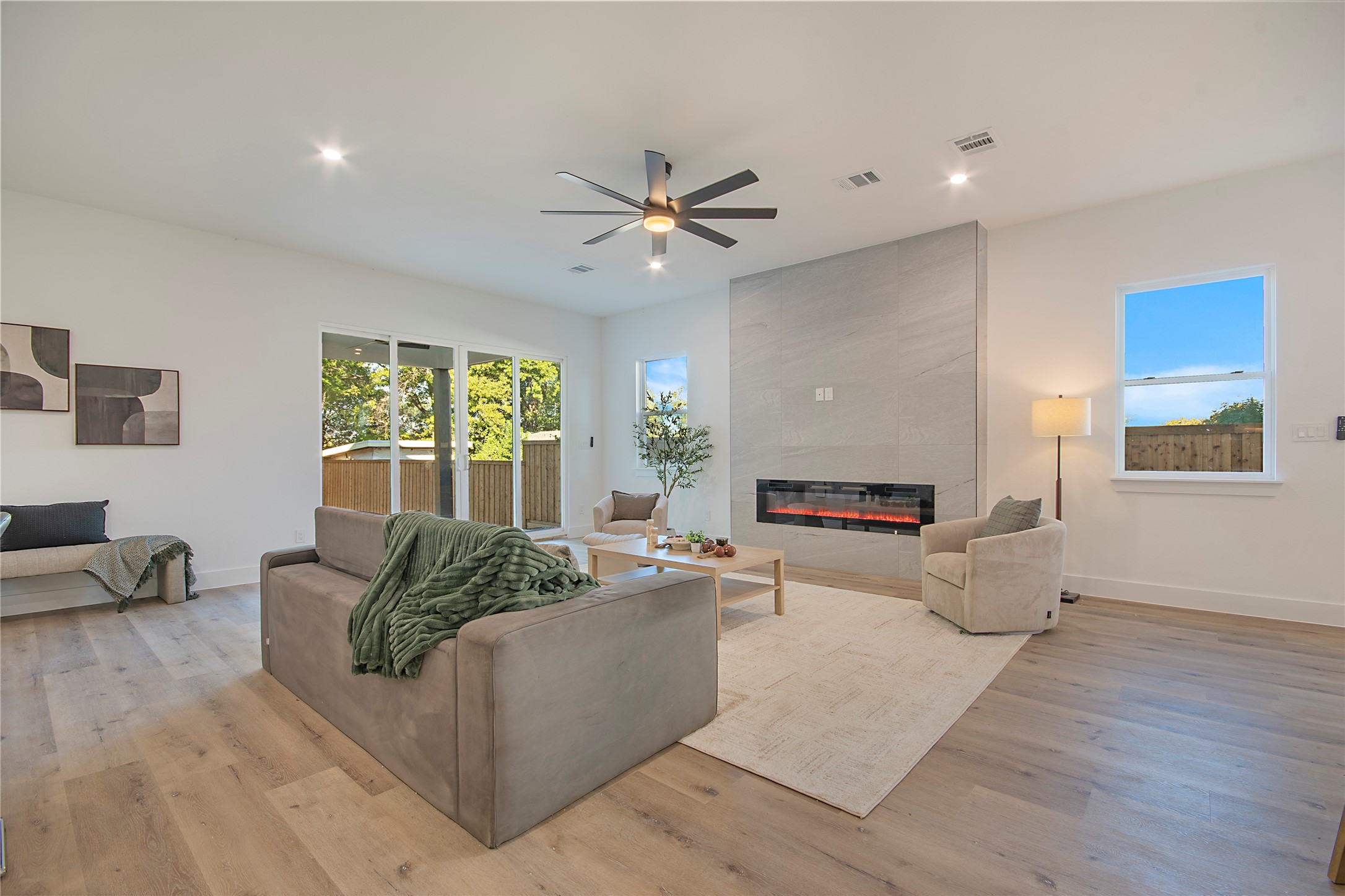2005 Hearne Avenue Dallas TX 75212