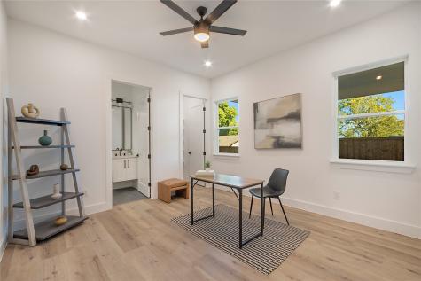 2005 Hearne Avenue Dallas TX 75212