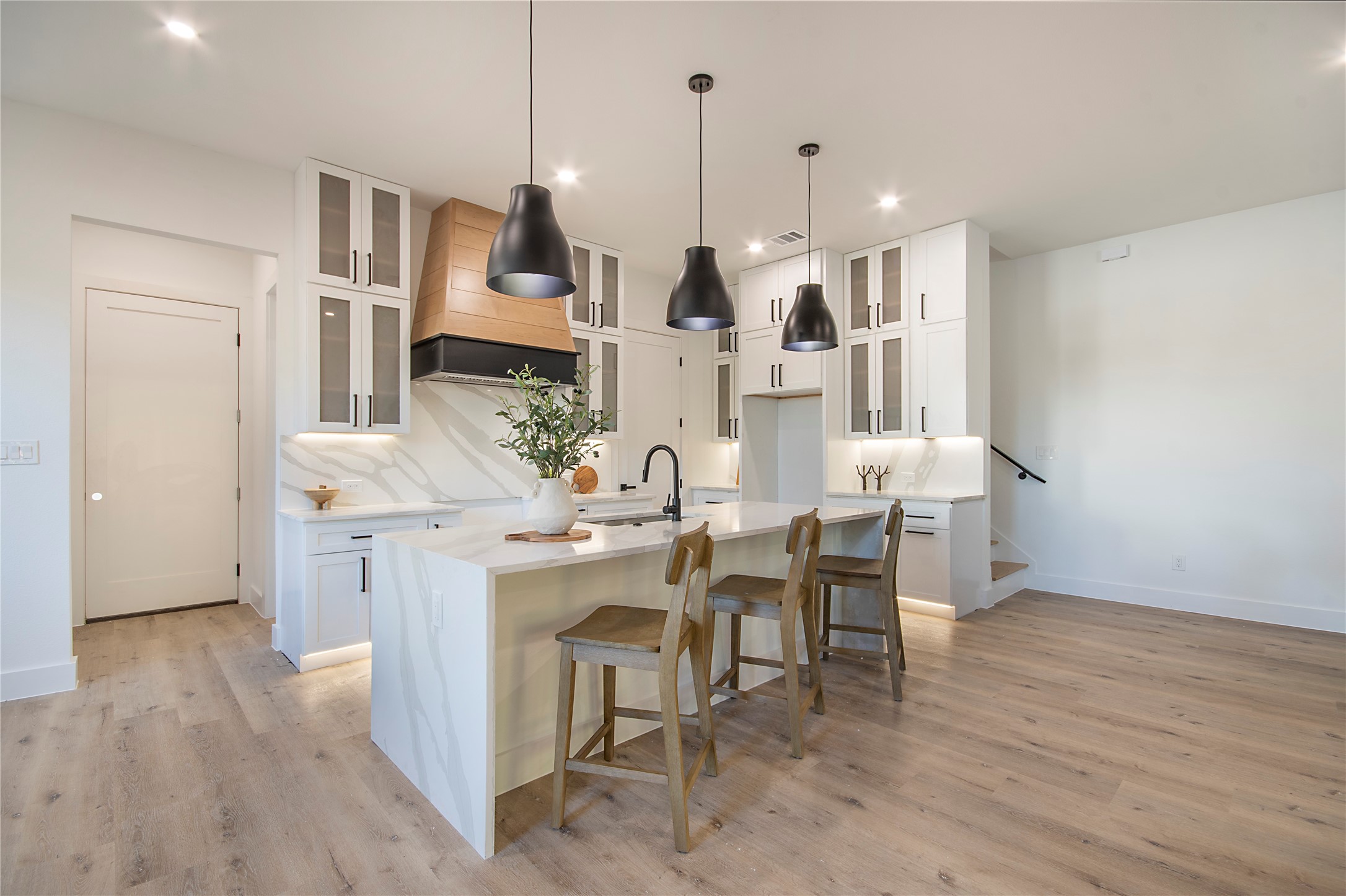 2005 Hearne Avenue Dallas TX 75212