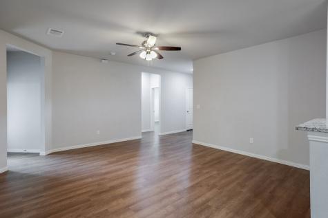 370 S Pecan Street Milford TX 76670
