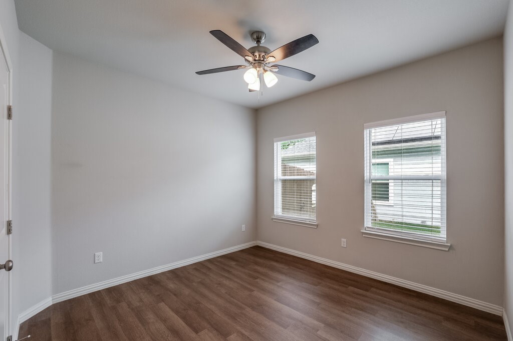 370 S Pecan Street Milford TX 76670