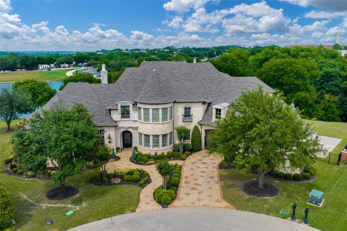 201 Falling Water Drive Mckinney TX 75072