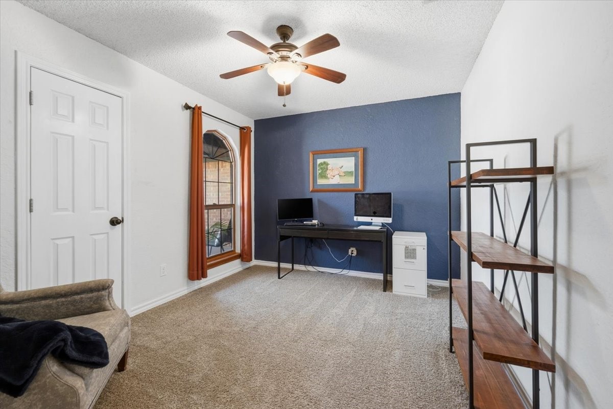 2004 W Spanish Trail Drive Granbury TX 76048
