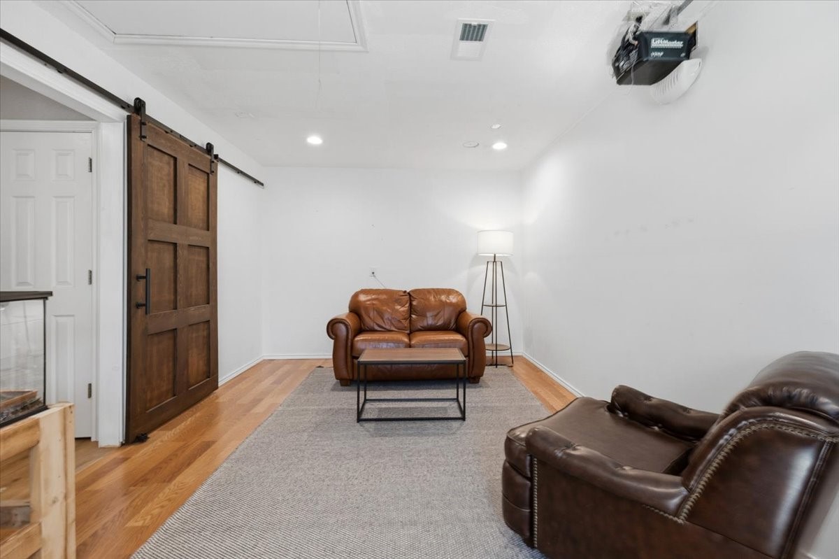 2004 W Spanish Trail Drive Granbury TX 76048