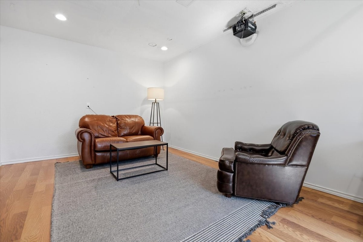 2004 W Spanish Trail Drive Granbury TX 76048