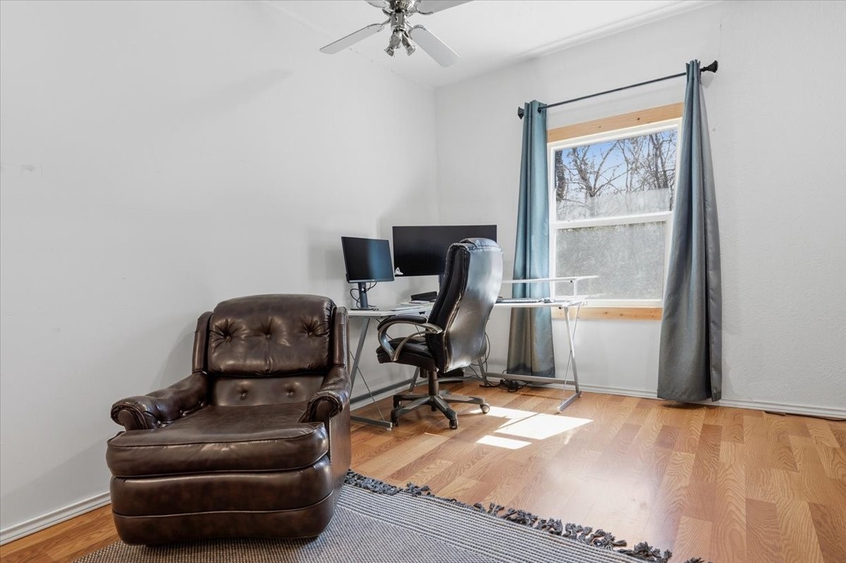 2004 W Spanish Trail Drive Granbury TX 76048