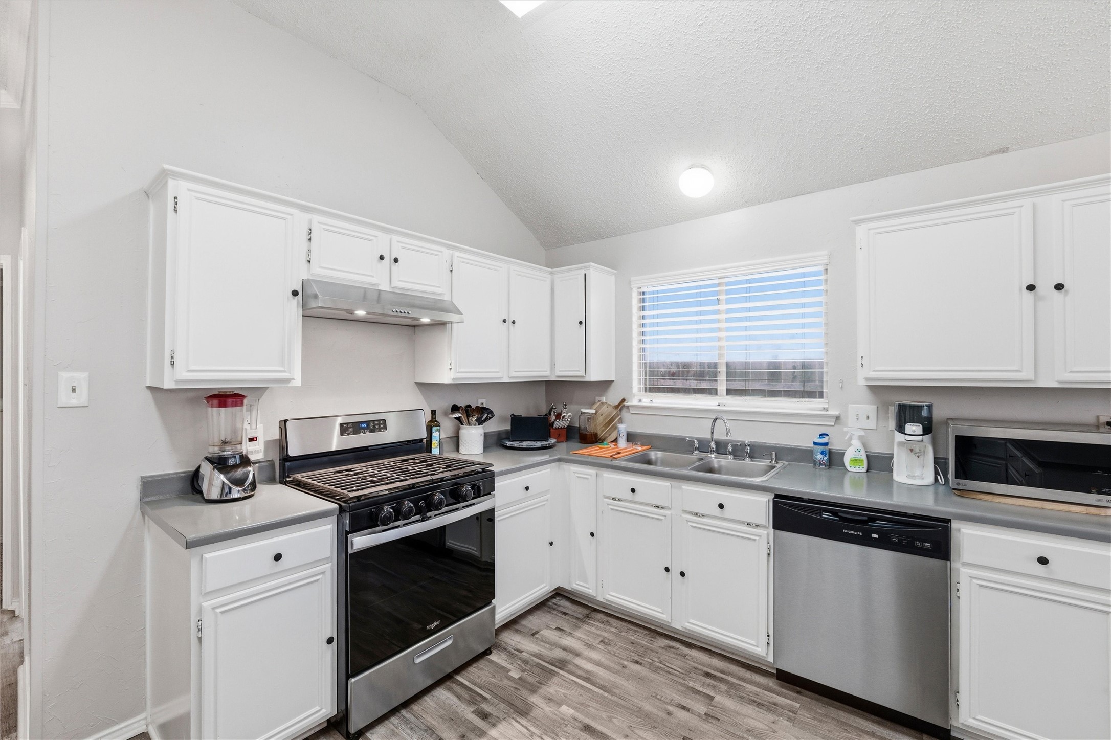 806 Bray Street Cedar Hill TX 75104