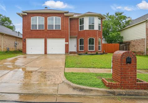2324 Wilmette Drive Arlington TX 76018