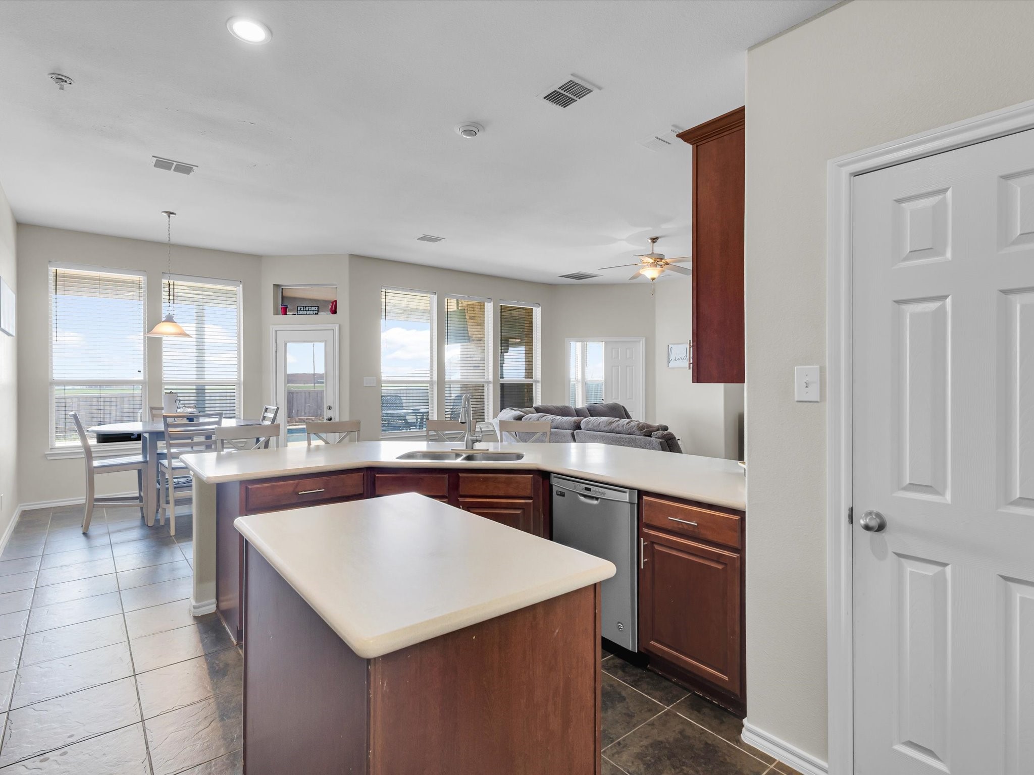 205 King George Road Ponder TX 76259
