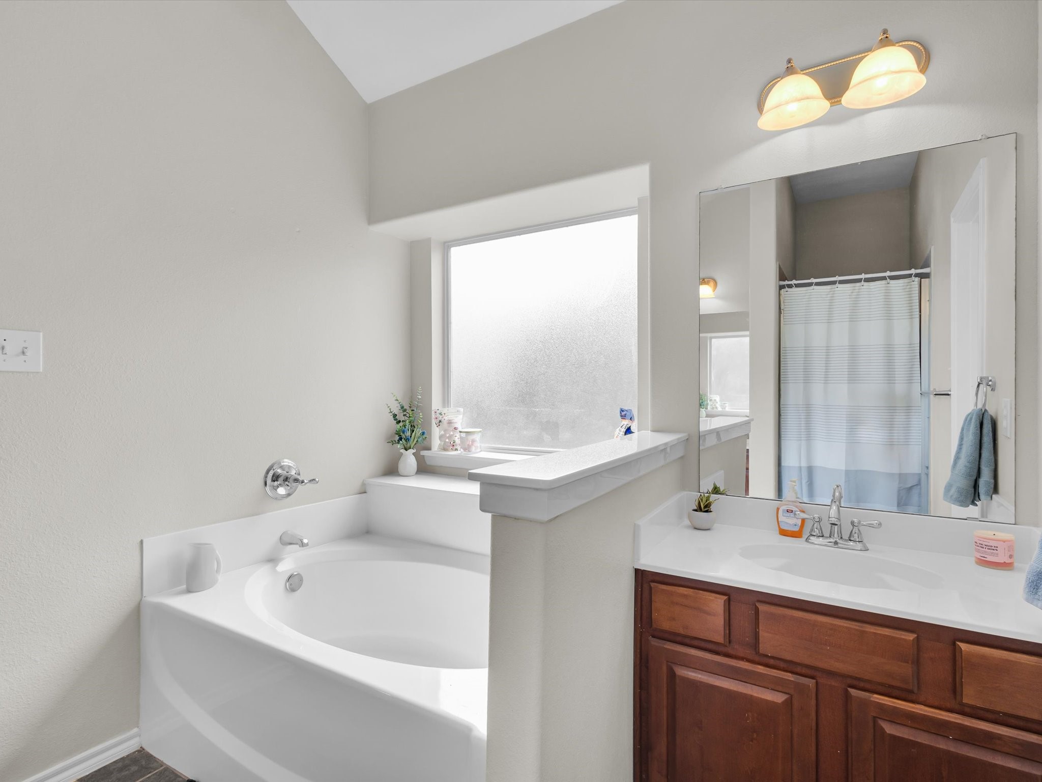 205 King George Road Ponder TX 76259