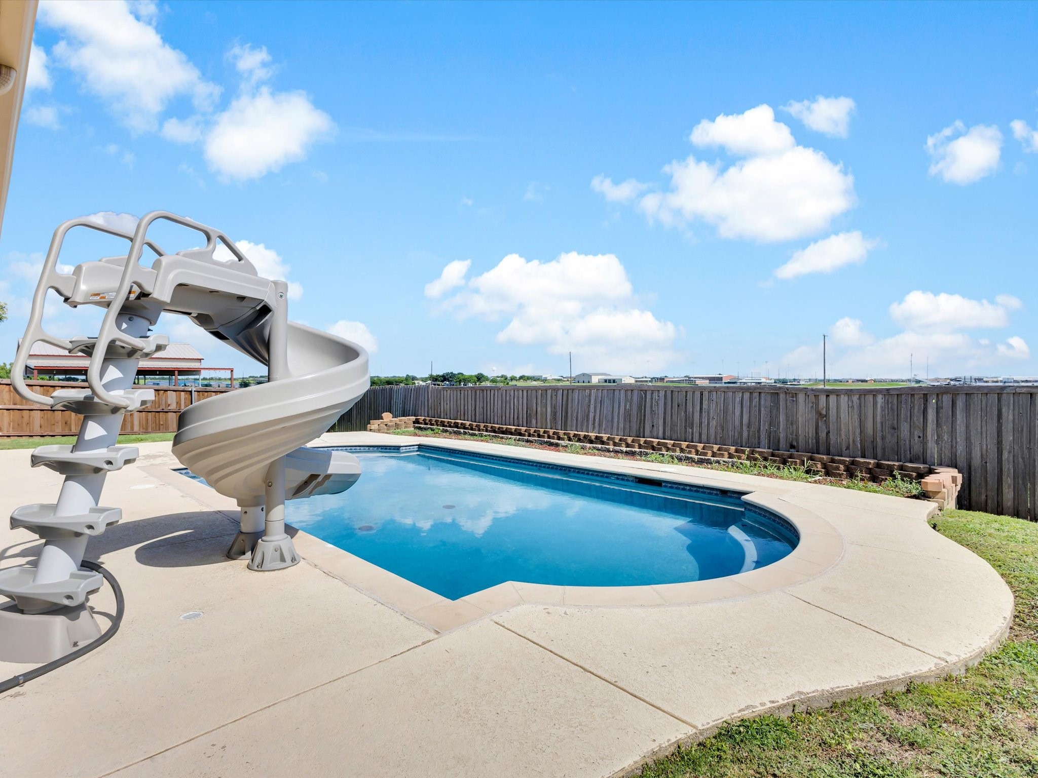 205 King George Road Ponder TX 76259
