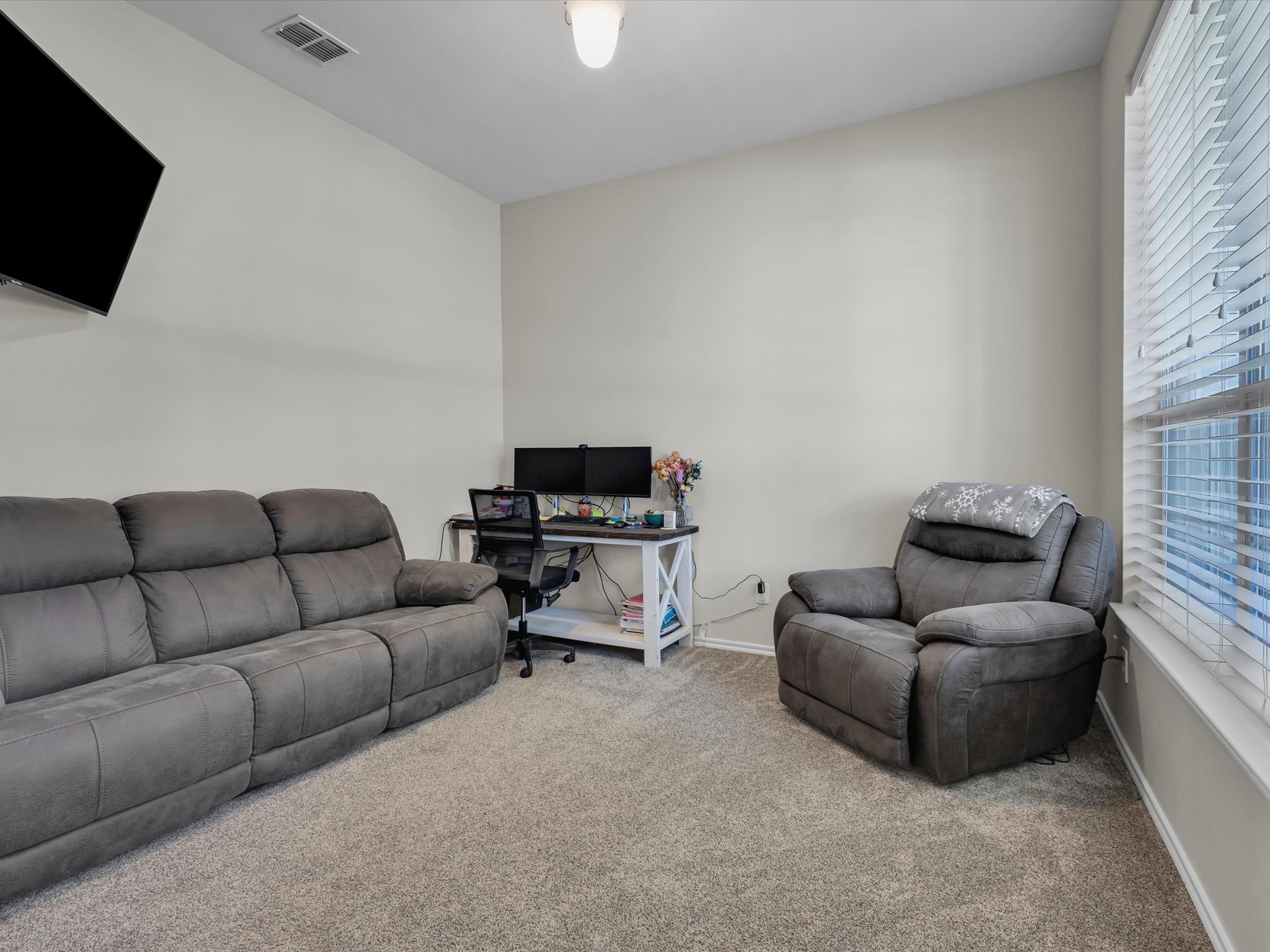 205 King George Road Ponder TX 76259