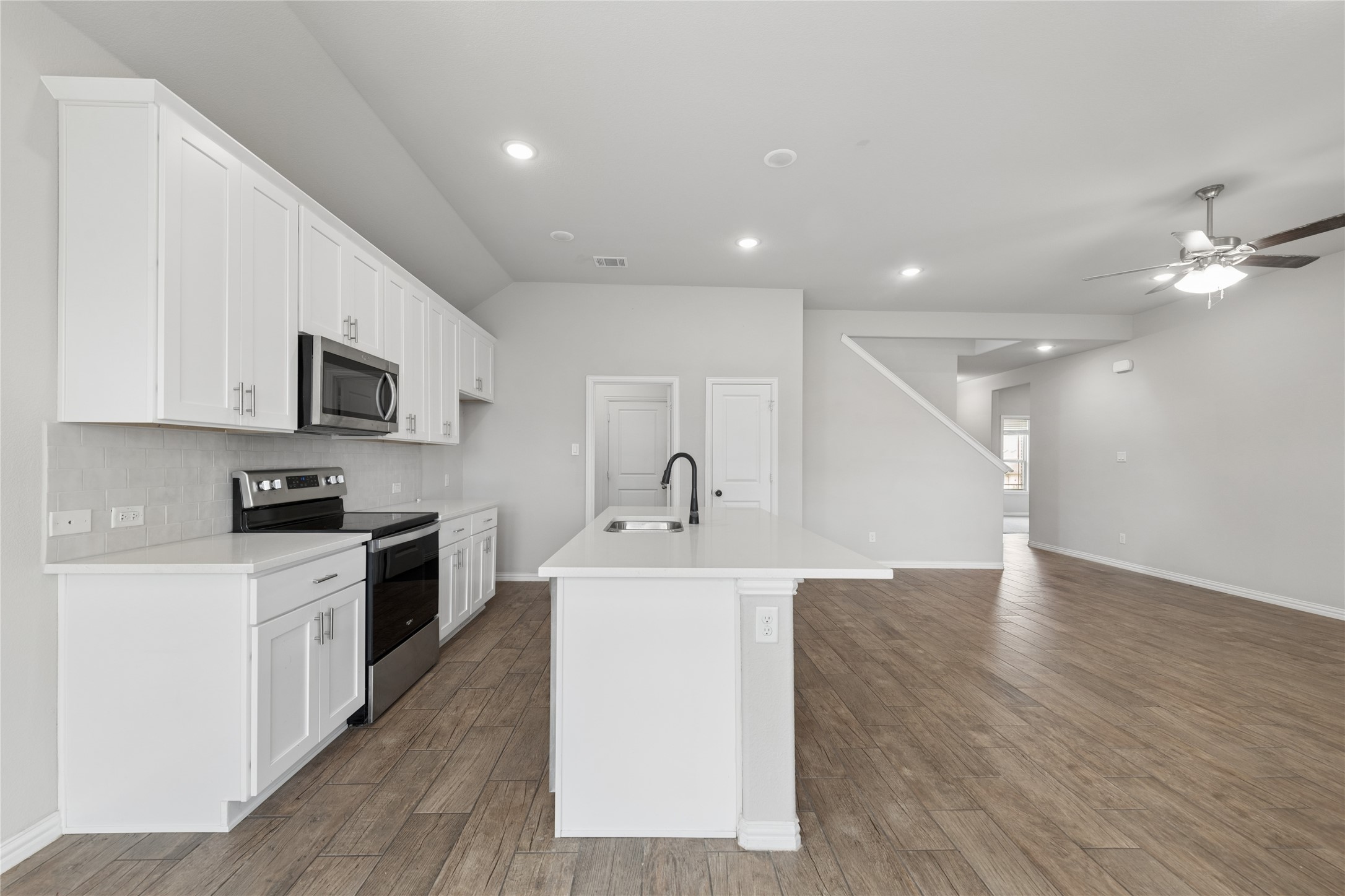 535 Hillcrest Circle Justin TX 76247