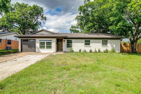 400 NW Jayellen Avenue Burleson TX 76028