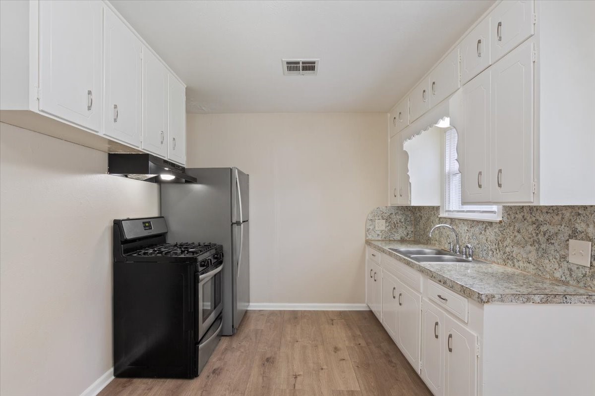212 Avenue E Lacy Lakeview TX 76705