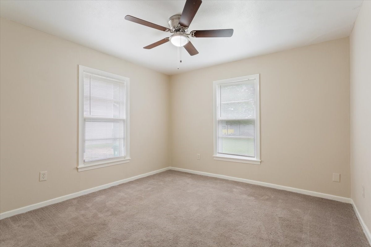212 Avenue E Lacy Lakeview TX 76705