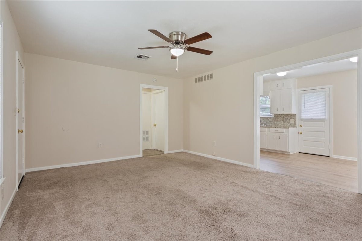 212 Avenue E Lacy Lakeview TX 76705