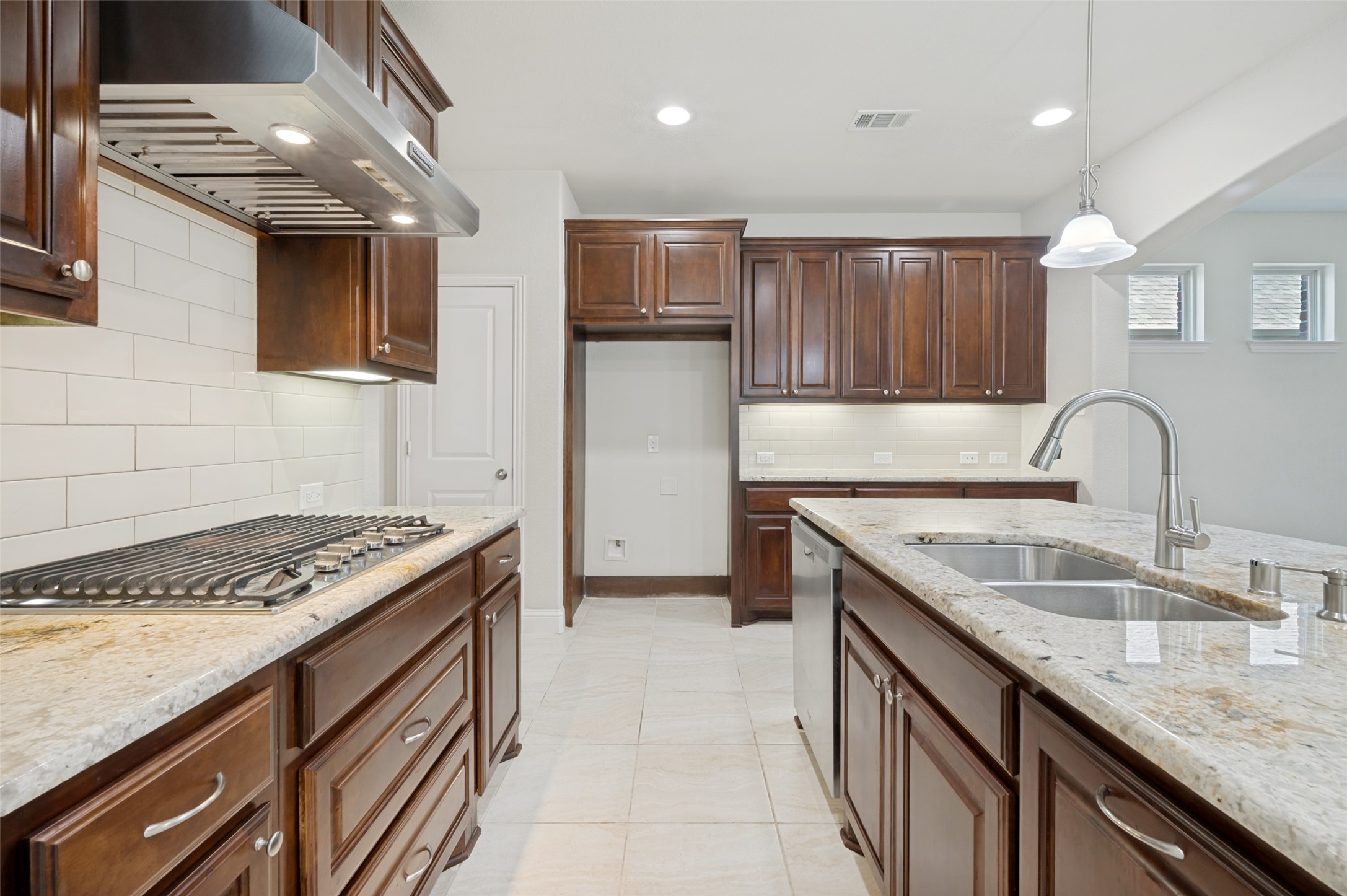 401 Palamedes Street Lewisville TX 75056