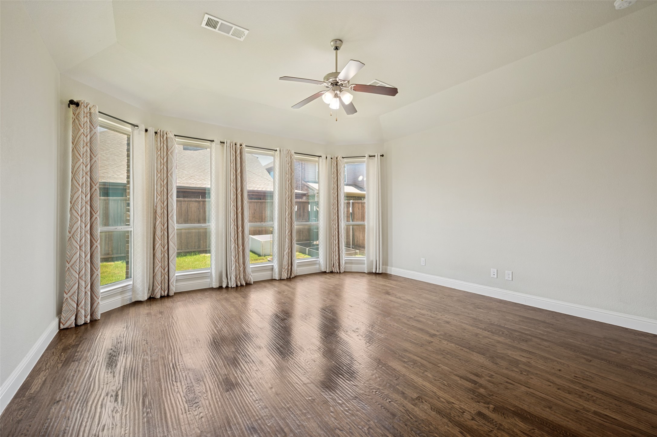 401 Palamedes Street Lewisville TX 75056