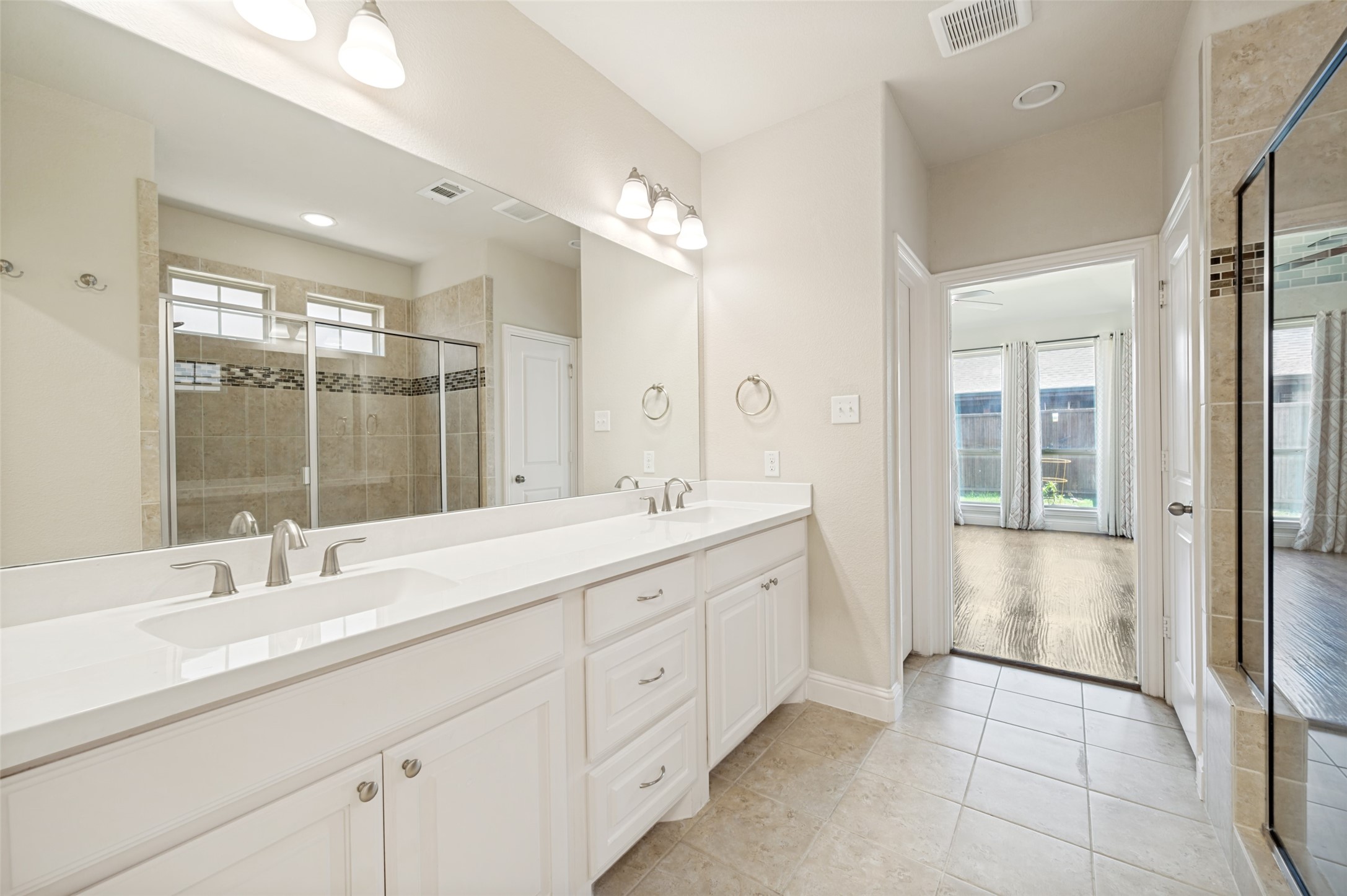401 Palamedes Street Lewisville TX 75056