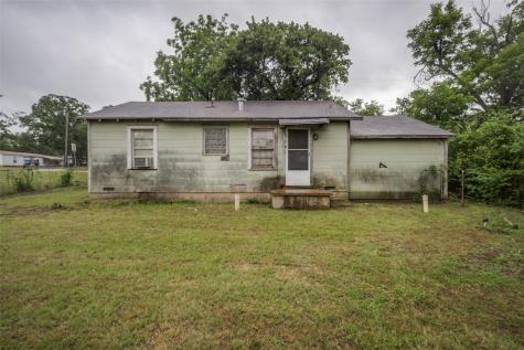 1202 Lindsey Street Denton TX 76205