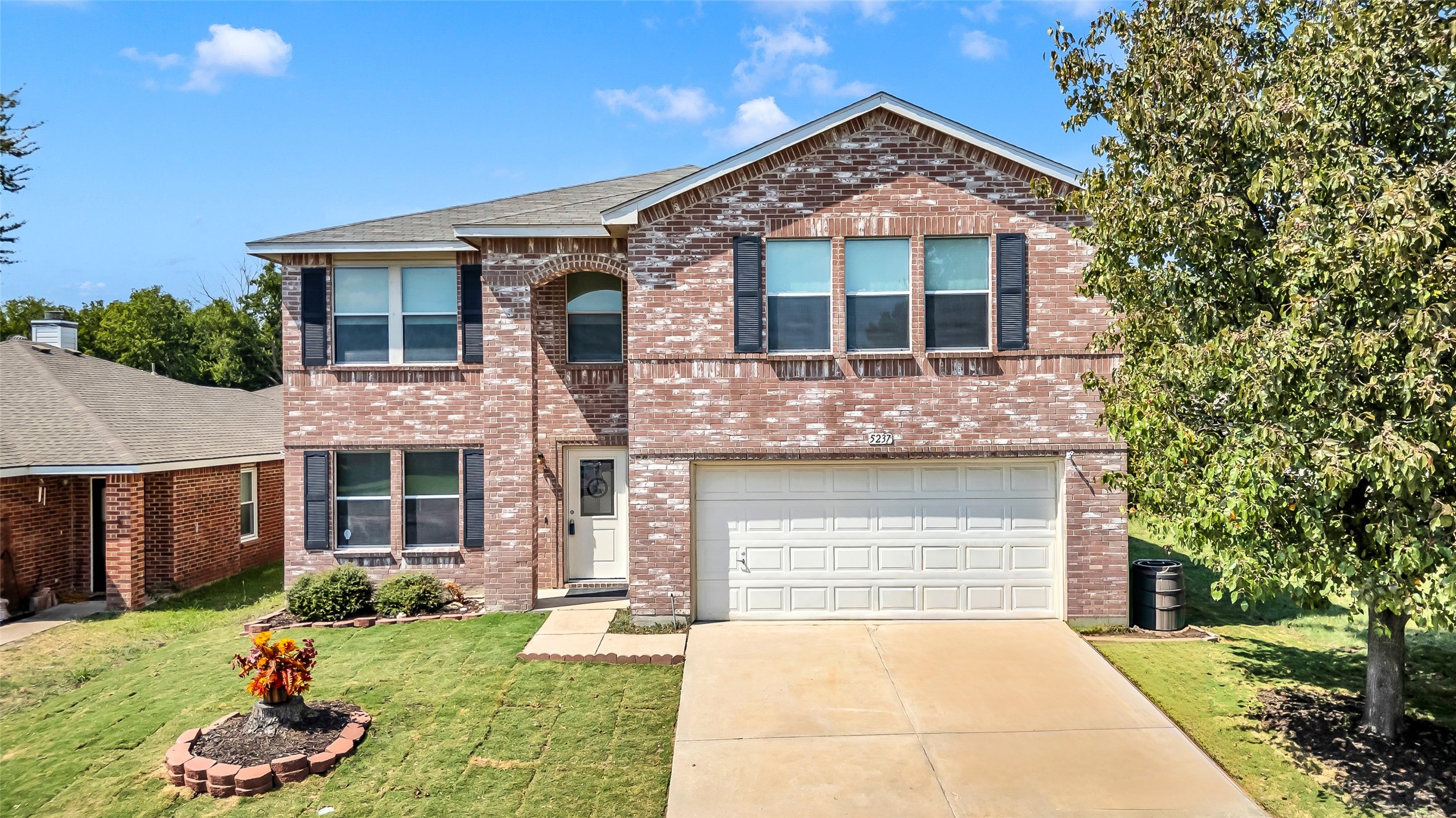 5237 Bedfordshire Drive Fort Worth TX 76135