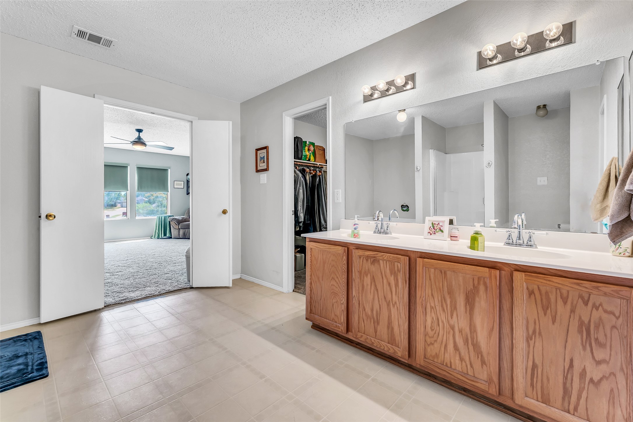 5237 Bedfordshire Drive Fort Worth TX 76135