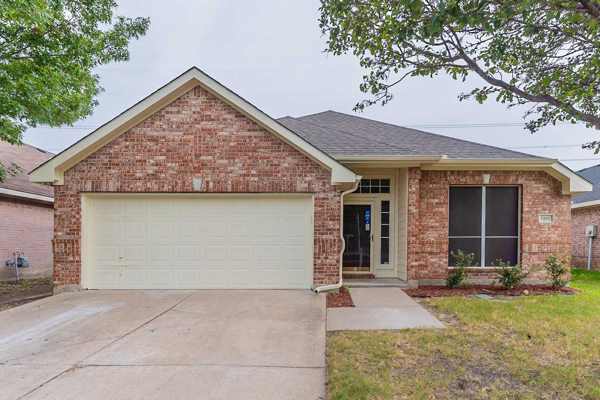 1207 Eastwick Drive Arlington TX 76002