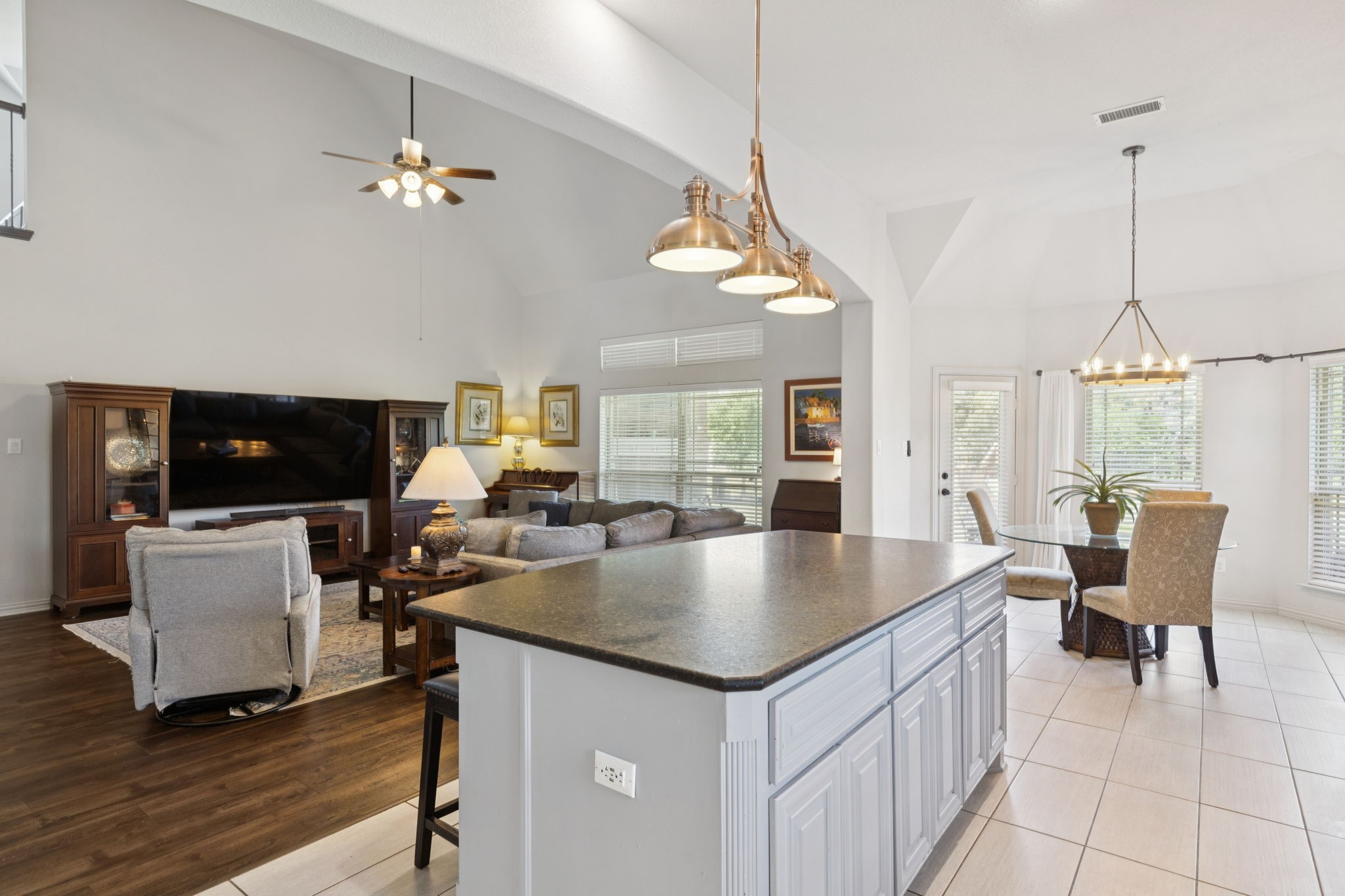 139 Las Colinas Trail Cross Roads TX 76227