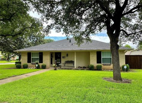 2122 Meadow Lane Grand Prairie TX 75050