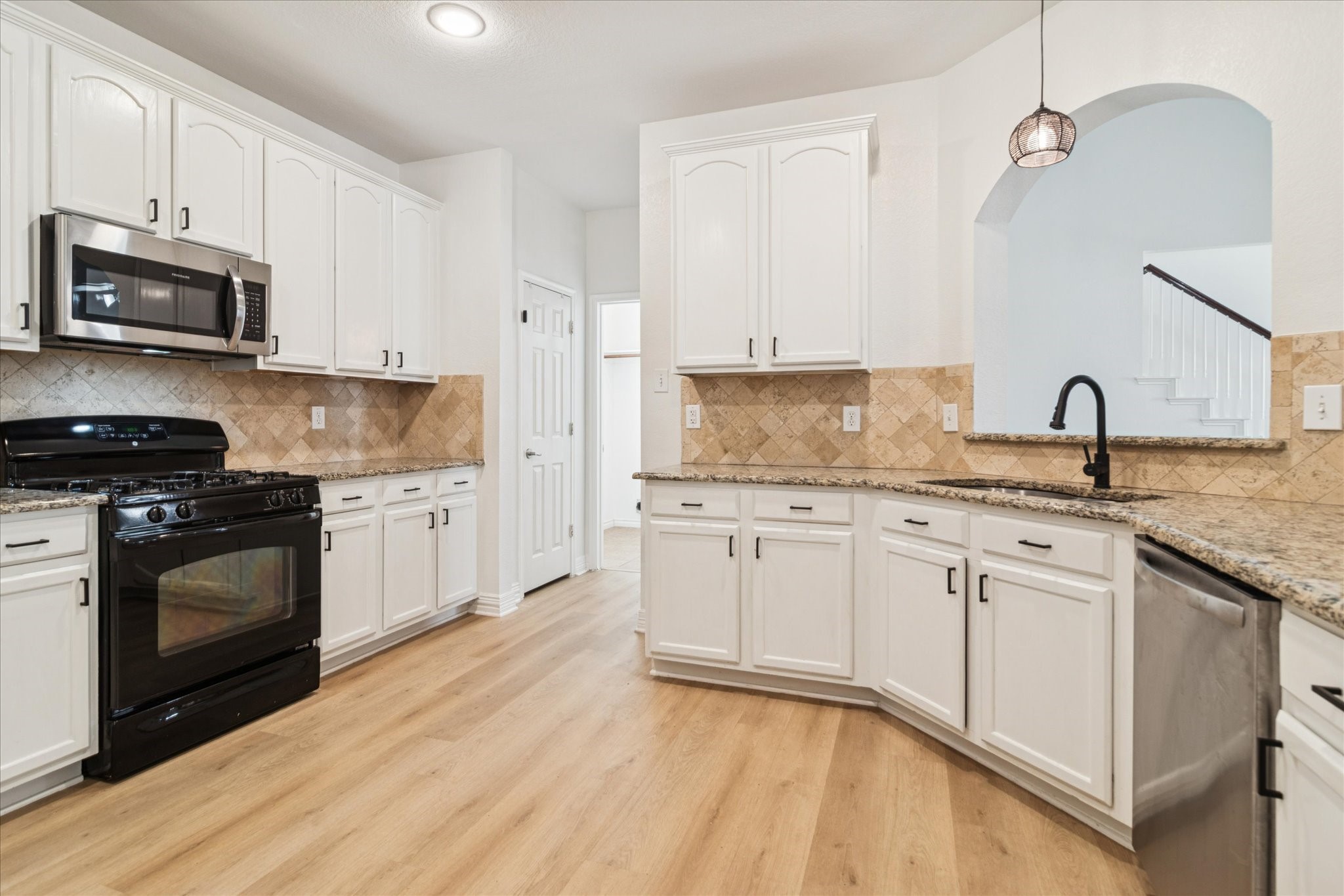 1116 Charleston Lane Savannah TX 76227