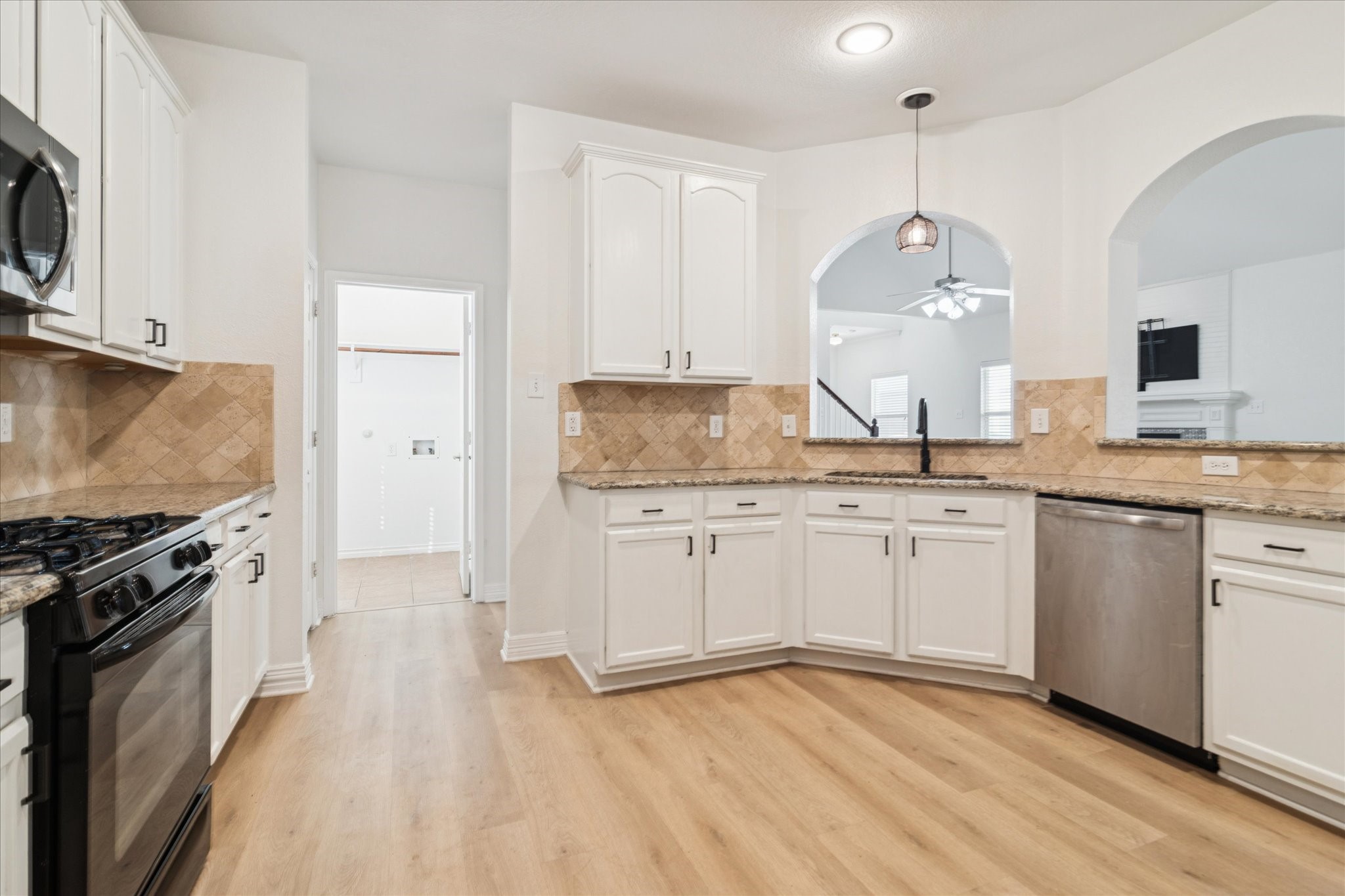1116 Charleston Lane Savannah TX 76227