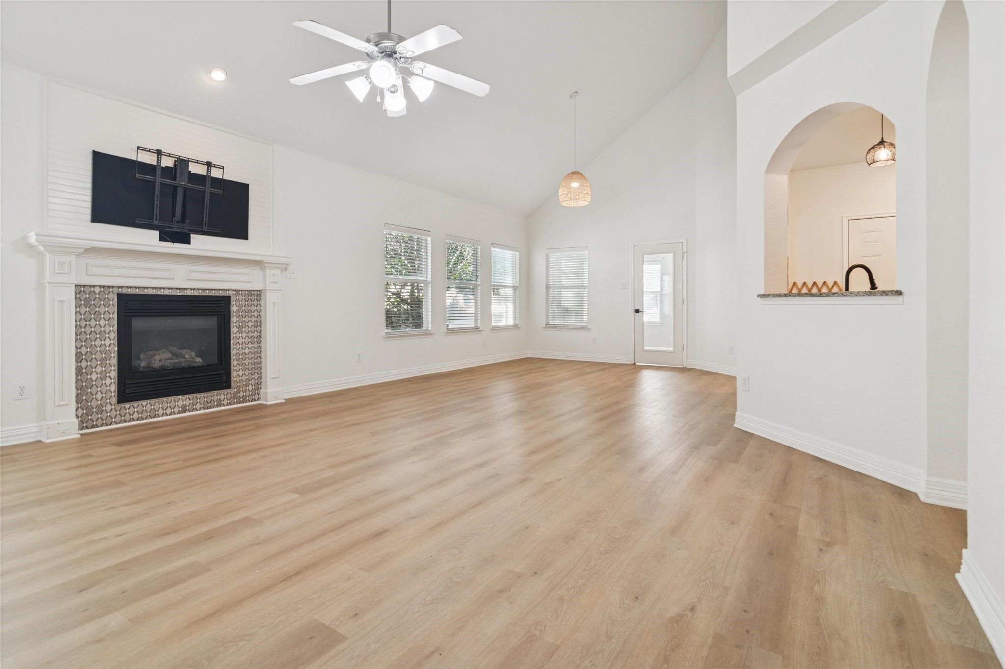1116 Charleston Lane Savannah TX 76227